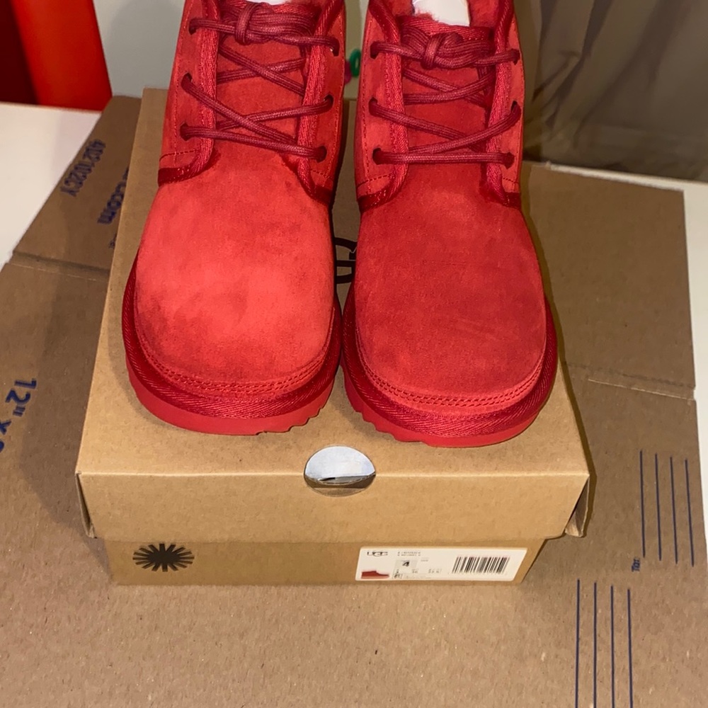 Red Ugg Neumel Size 4 NWT
